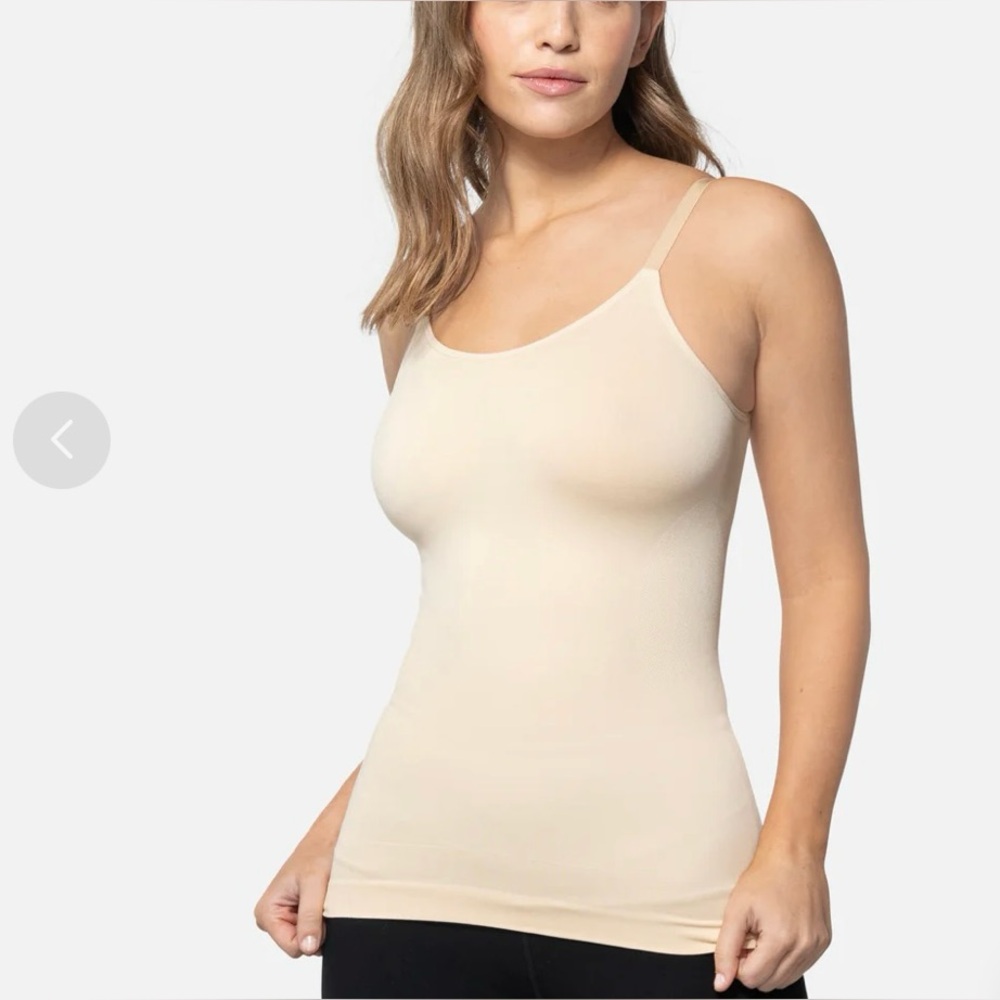Underoutfit EVERY DAY SHAPING CAMI Medium